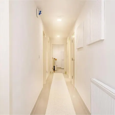 The Ivory Nook, Cozy & Spacious, Sleeps 8