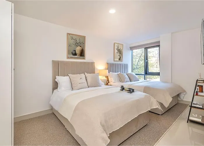 The Ivory Nook, Cozy & Spacious, Sleeps 8