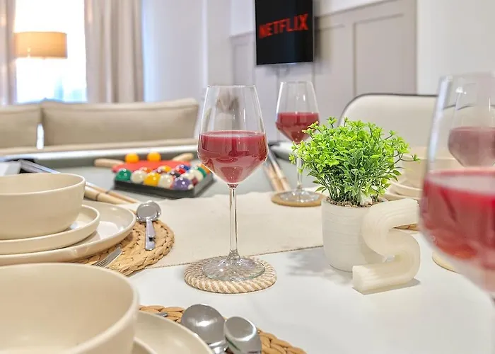 The Ivory Nook, Cozy & Spacious, Sleeps 8 Apartamento