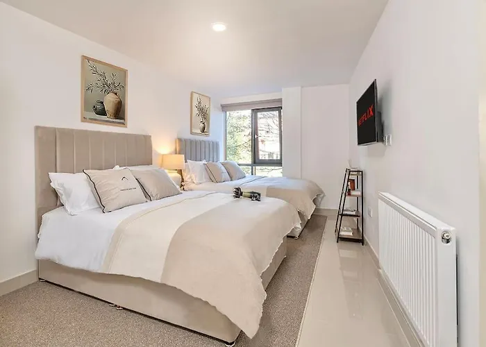 The Ivory Nook, Cozy & Spacious, Sleeps 8 شقة *