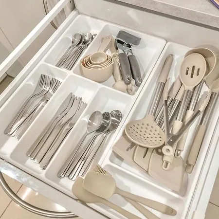 The Ivory Nook, Cozy & Spacious, Sleeps 8 * Leeds (West Yorkshire)