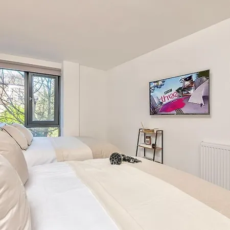 Apartamento The Ivory Nook, Cozy & Spacious, Sleeps 8 *