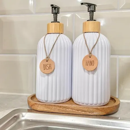 The Ivory Nook, Cozy & Spacious, Sleeps 8 Apartamento